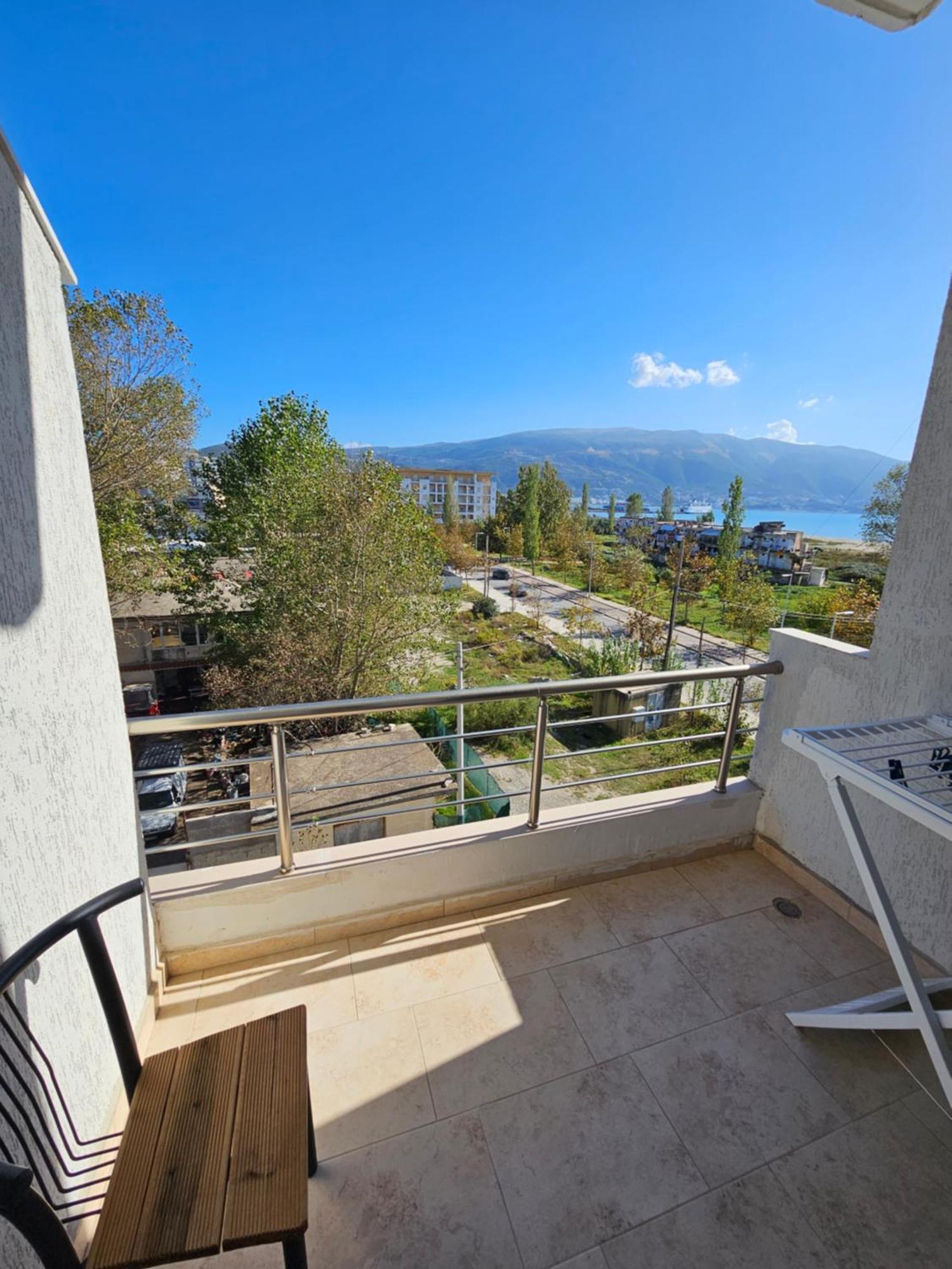 Sea & Sun Apartment Vlorë Exterior foto