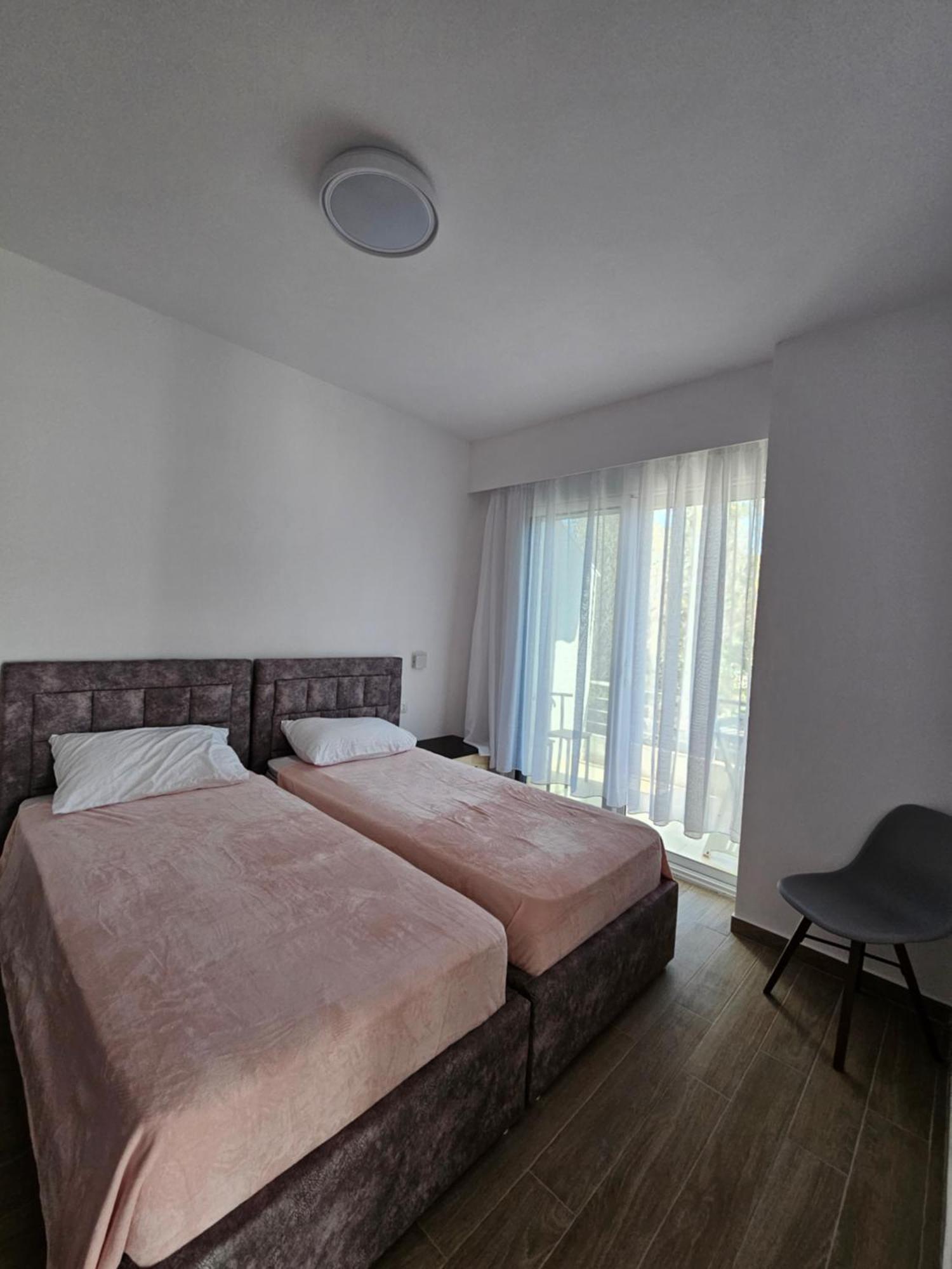 Sea & Sun Apartment Vlorë Exterior foto